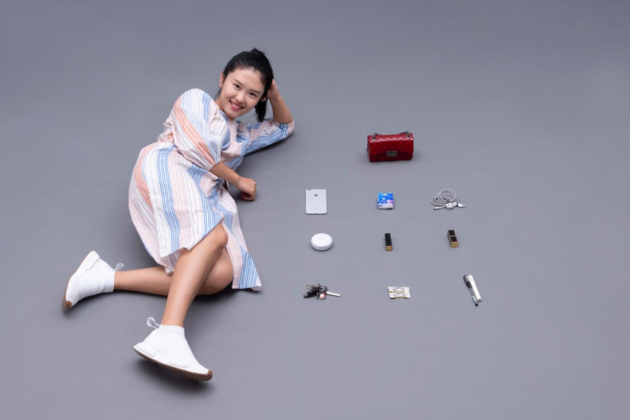王海玉 《女生的包》2019届亚洲大学生摄影大赛生活方式类3等奖 (2)